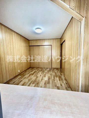 雁屋北町戸建の寝室