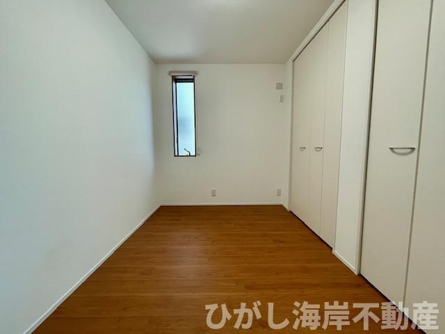 藤沢市辻堂東海岸2丁目　中古戸建の寝室|新規リフォーム完了！　6帖　洋室