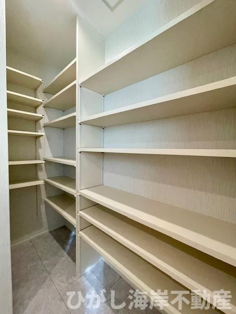 藤沢市辻堂東海岸2丁目　中古戸建の収納|洗面室　収納スペース