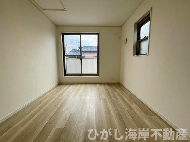 平塚市平塚３丁目　中古戸建の洋室|新規リフォーム完了！　6.5帖　洋室