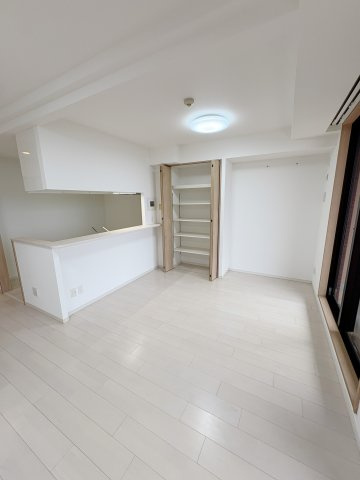 【居間・リビング】の画像