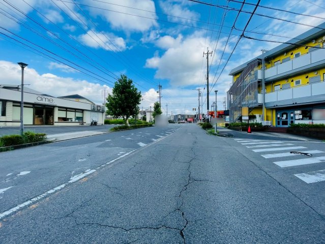 長久手市長配二丁目一棟売アパートのその他|前面道路③