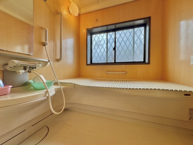 ひたちなか市大字高場中古戸建の浴室