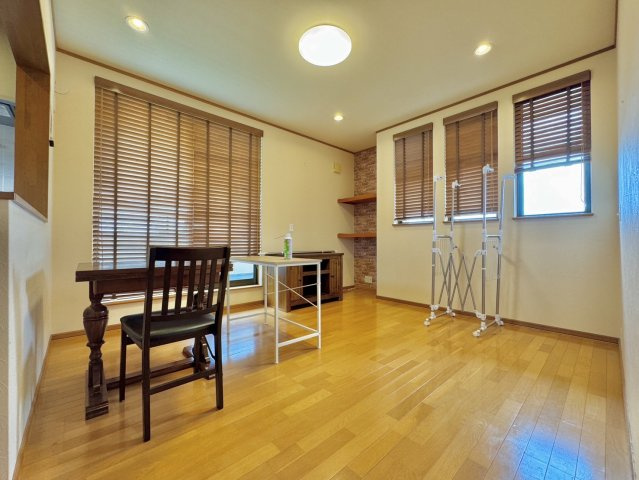 ひたちなか市大字高場中古戸建の洋室