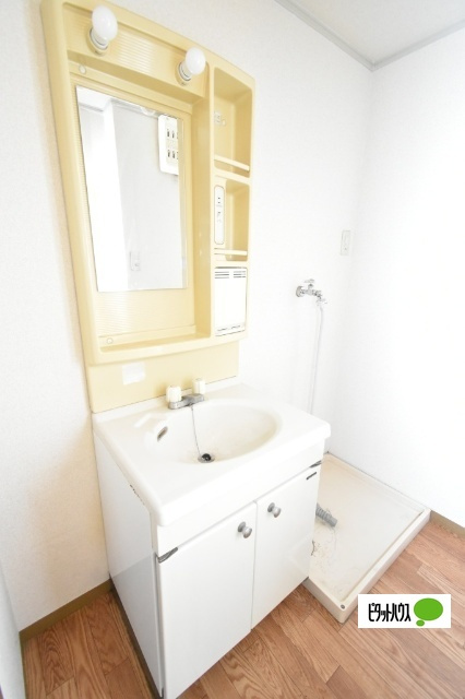 カーサ・アンジェロBの洗面所