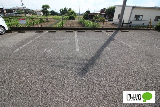 カーサ・アンジェロBの駐車場