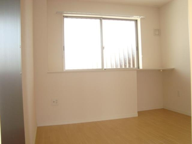 ＳＵＮ　ＨＥＩＭＥ　Ｍ＆Ｈ　Ⅱの収納|クローゼット付き洋室