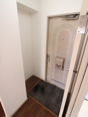 【玄関】 | リバティーパレス