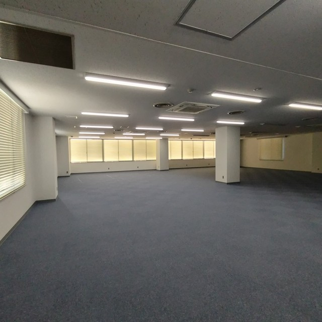 梅田ビルの内装