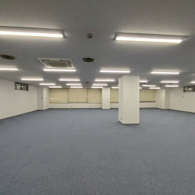 梅田ビルの内装