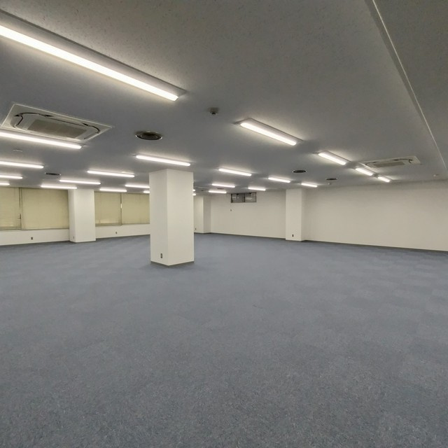 梅田ビルの内装