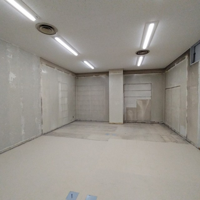 梅田ビルの内装