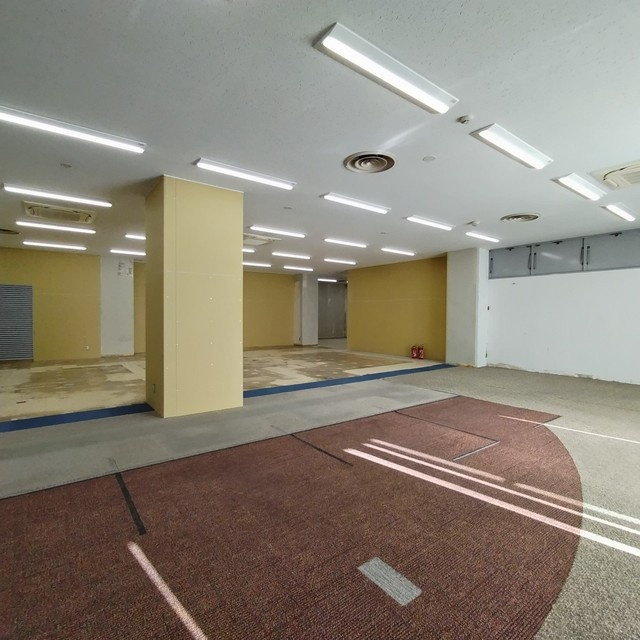 梅田ビルの内装