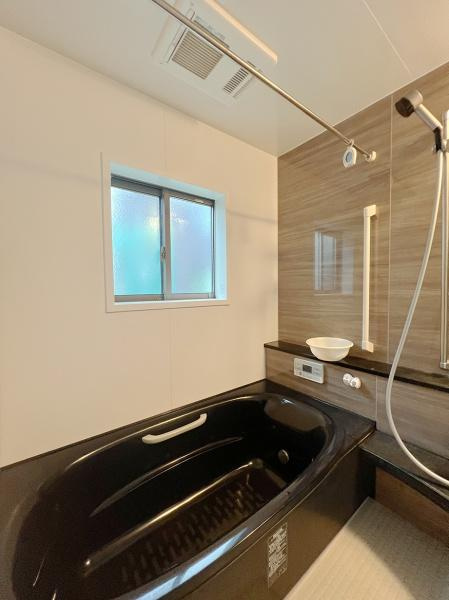 出雲市芦渡町　中古戸建の浴室