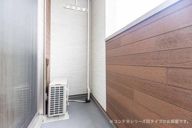 仮）本町５丁目アパートのバルコニー