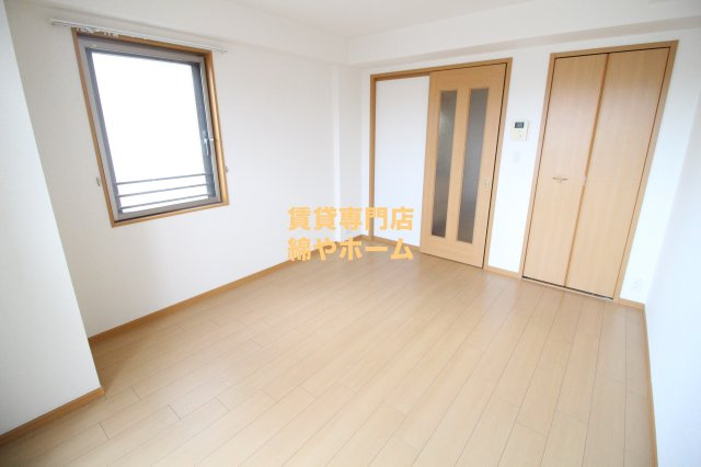 サンリット　オカの寝室|開放的な寝室です