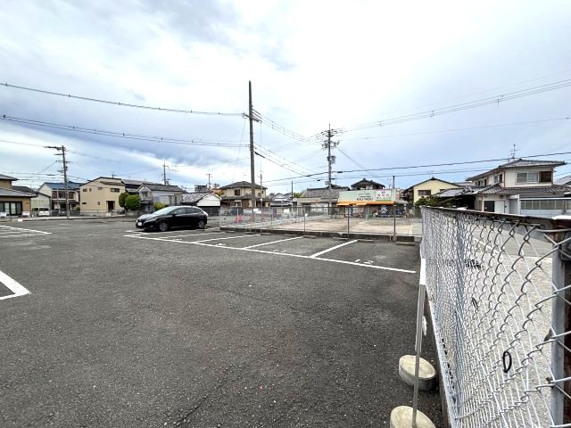 サンクレール・ヒラタＢの駐車場