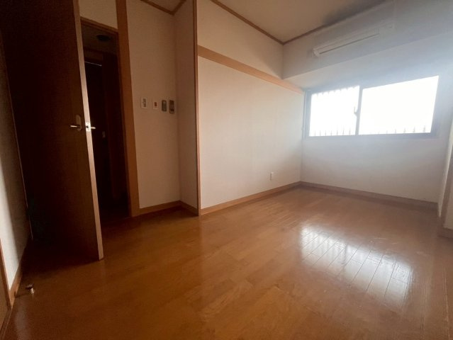 ハートフィールズ南町の洋室