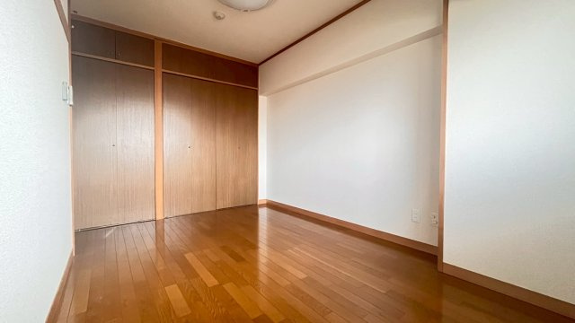 ハートフィールズ南町の洋室