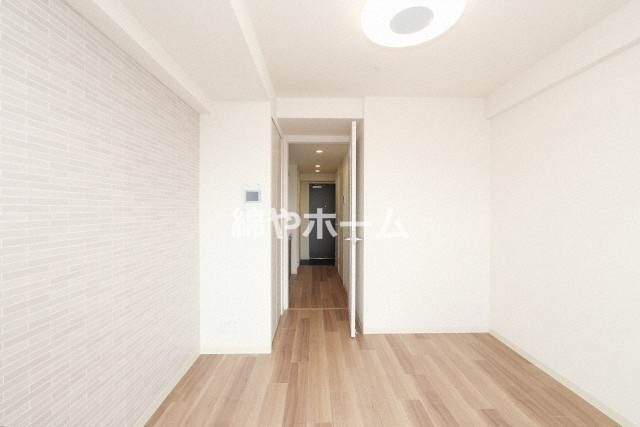 プレサンスＯＳＡＫＡ東中本エシデルの寝室|広くて明るい寝室