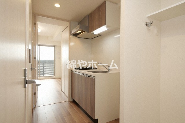 プレサンスＯＳＡＫＡ東中本エシデルの内装|明るい色調の室内です