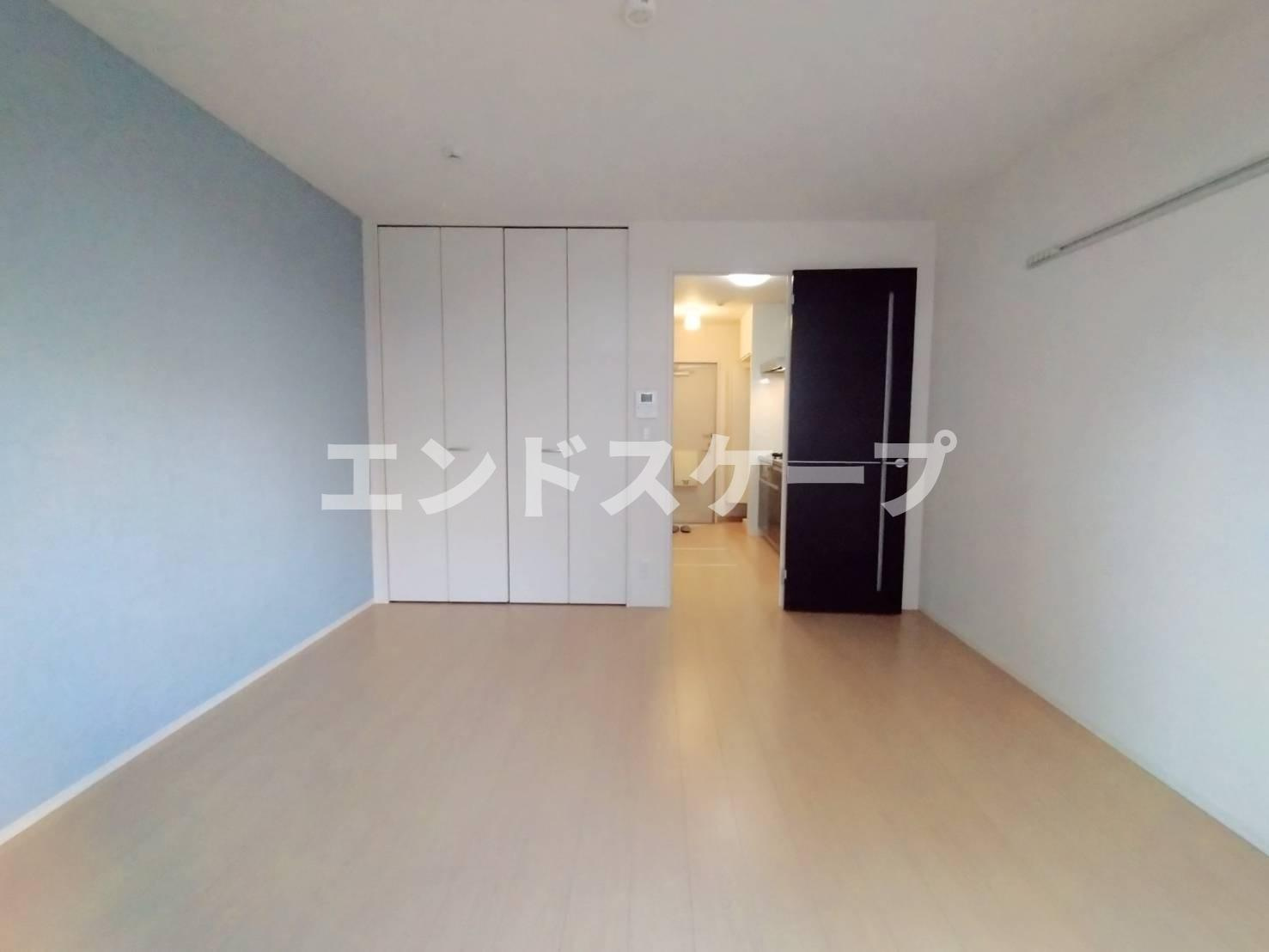 メゾンK江木の居間・リビング|高崎、前橋エリアのお部屋探しはエンドスケープまで！お客様の理想お聞かせ下さい♪
クロスの色が異なる場合がございます。