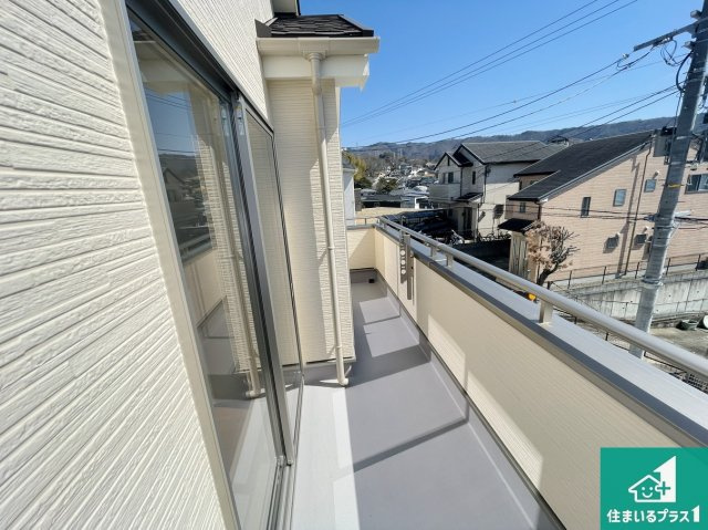 川西市鼓が滝　新築一戸建てのバルコニー|ワイドバルコニーは洗濯物を干すスペースが広いのでご家族が多くても安心！