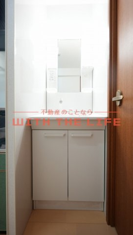 エトランゼ12【キャッシュバック対象物件】の独立洗面台|独立洗面台あり、毎朝おしゃれに忙しい女性の方におすすめです