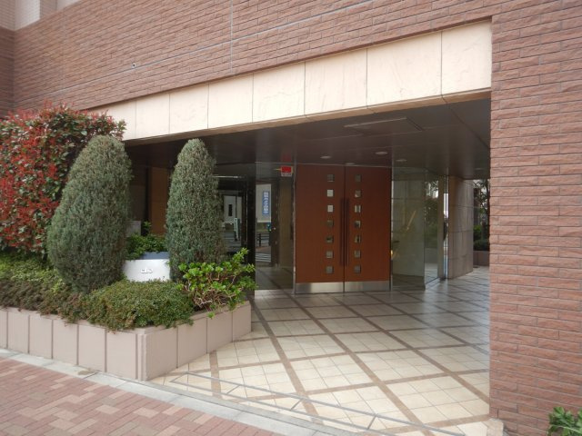 クリオ要町壱番館のエントランス