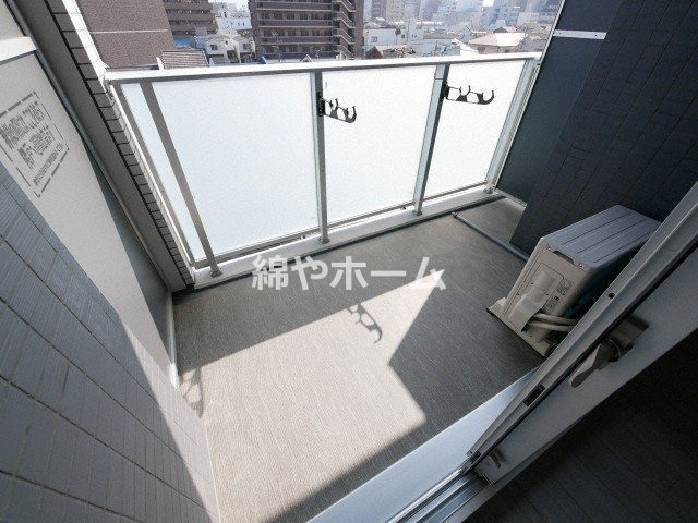 レジュールアッシュOSAKA新深江のバルコニー|開放的で明るい空間を演出してくれるバルコニーです
