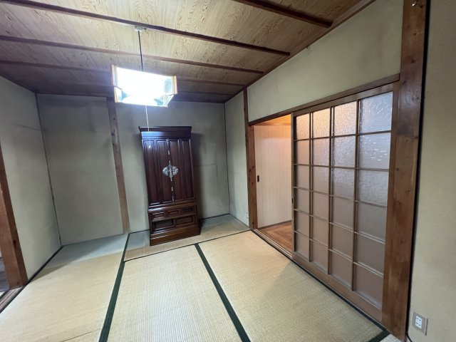 津山市上紺屋町　中古住宅　5LDKの和室|１F　６畳