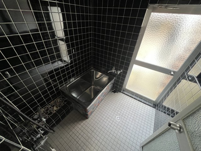 津山市上紺屋町　中古住宅　5LDKの浴室