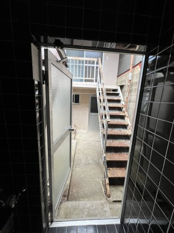 津山市上紺屋町　中古住宅　5LDKのその他|浴室のドアの外