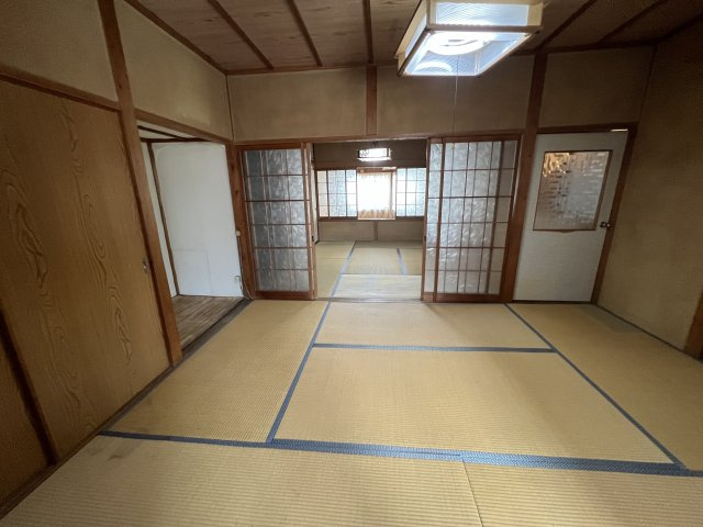 津山市上紺屋町　中古住宅　5LDKの和室|２F