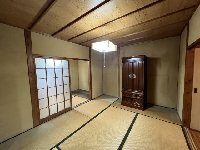 津山市上紺屋町　中古住宅　5LDKの和室|１F　６畳