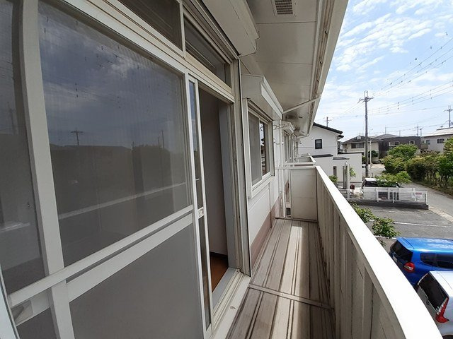 ドミール三喜のバルコニー