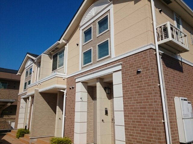 リジュール南条の外観