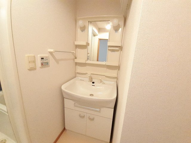 シルバーライニングＡの洗面所