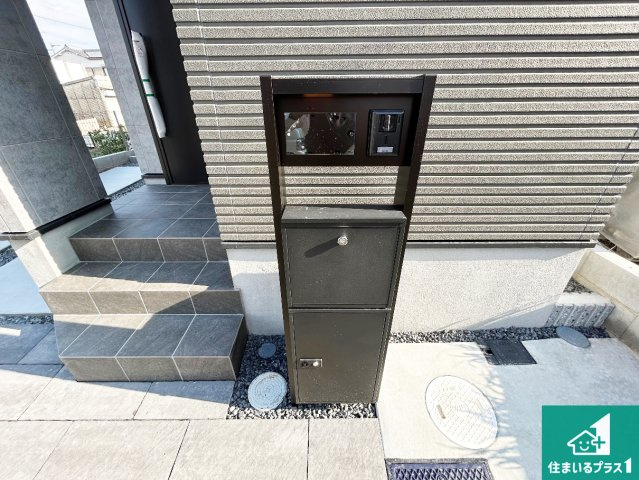 泉大津市池浦町　新築一戸建ての外観|安心の10年保証！外観を美しく保ち、雨水で汚れを落とします！気になることがありましたら、お気軽にお問い合わせください！