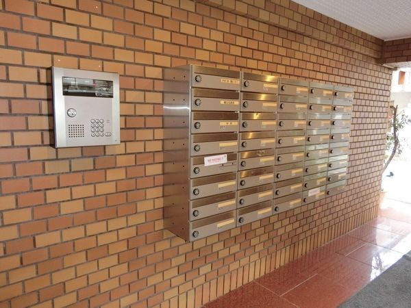 コーポ丸松 のロビー