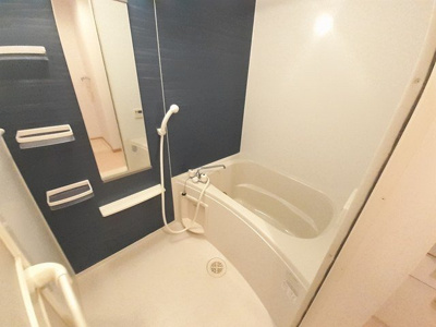 【浴室】 | シルバーライニングＡ | 日々の疲れを癒すお風呂付です