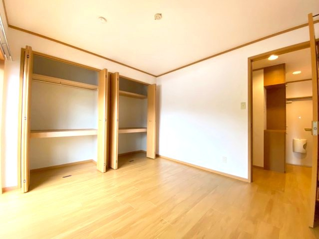 パル　コートの洋室