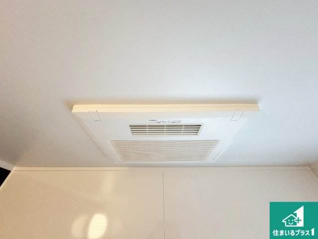 甲賀市甲南町寺庄　第2期　新築一戸建ての冷暖房・空調設備|四季を通して快適なバスライフをお手伝いする浴室暖房乾燥機！浴室の乾燥・暖房・涼風・換気はもちろん、２４時間換気にも対応！