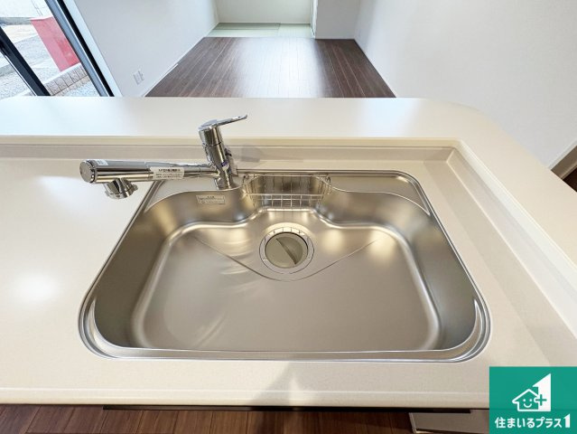 甲賀市甲南町寺庄　第2期　新築一戸建ての設備|広々としたシンクで食器洗いも楽々！