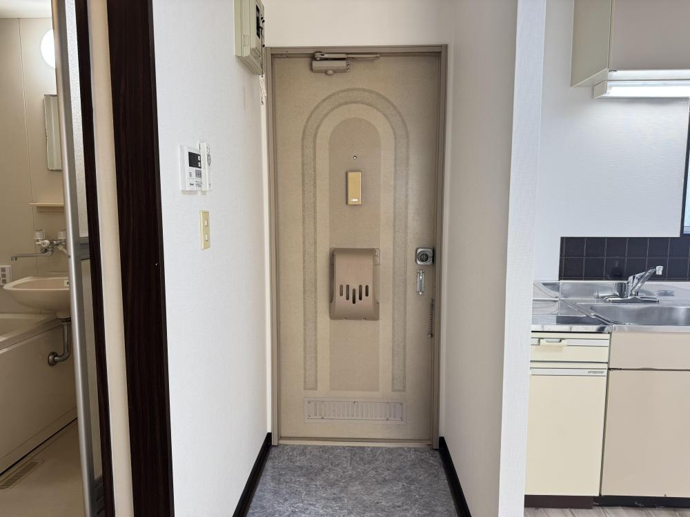 メゾン・ド・伊藤２の玄関