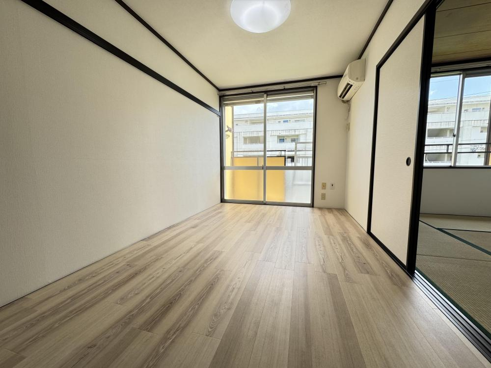 メゾン・ド・伊藤２の居間・リビング