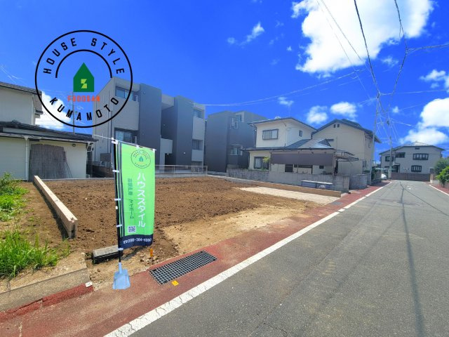 熊本市東区京塚本町第2-1棟（1号棟）の前面道路含む現地写真|見学の時間などお気軽にお問い合わせ下さい。