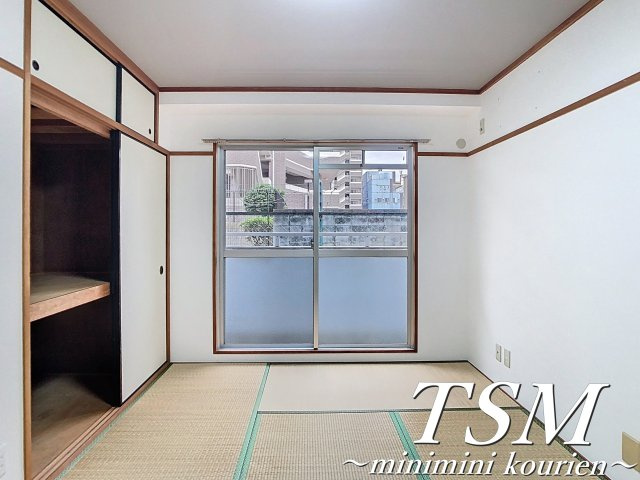 シャトラン香里園の和室