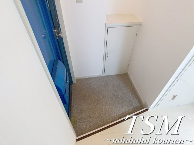 シャトラン香里園の玄関