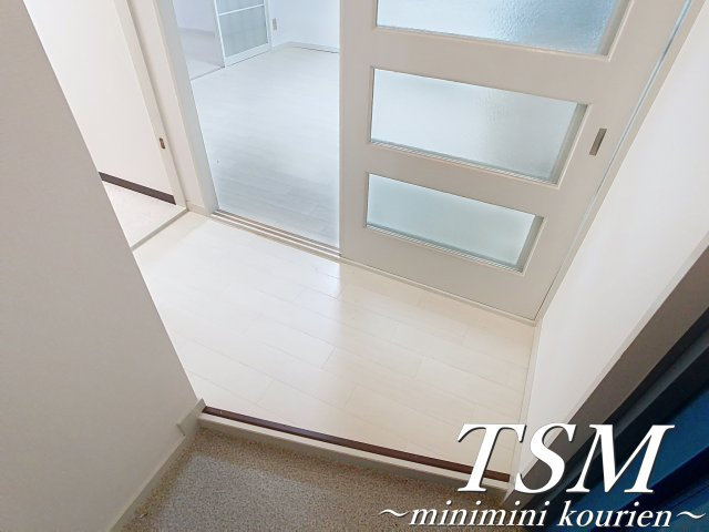 シャトラン香里園の玄関